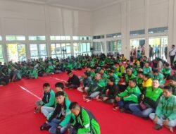 Ratusan Ojol di Linggau Dapat Sembako