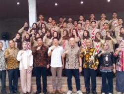 Pelajari Sistem Pemerintahan, Siswa SMAN 5 Linggau Kunjungi Kediaman Wali Kota