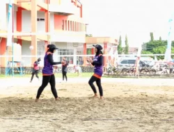 Denok-Nia Menggila: Lubuk Linggau Sikat Habis Palembang 2:0 di Voli Pasir Porprov XV