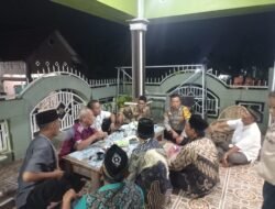 Wirakarya Aktifkan Siskamling, Bhabinkamtibmas Imbau Warga Jadi Mata dan Telinga Polisi