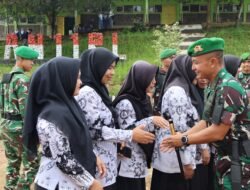 Tingkatkan Karakter Disiplin, Komandan Brigif TP 88/KBK Sebagai Pembina Upacara SMA N 11 Rejang Lebong