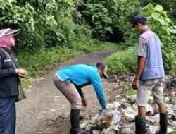 DLH Linggau Gelar Gotong Royong di Bukit Sulap, Warga Diminta Jaga Kebersihan