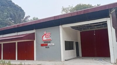Belum Diresmikan, Plafon Gedung KDMP Desa Pauh Sudah Rusak