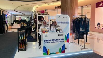 Booth Rumah BUMN Jambi Hadir di Palembang Icon, PLN UID S2JB Bawa 12 UMK Binaan Perluas Pasar